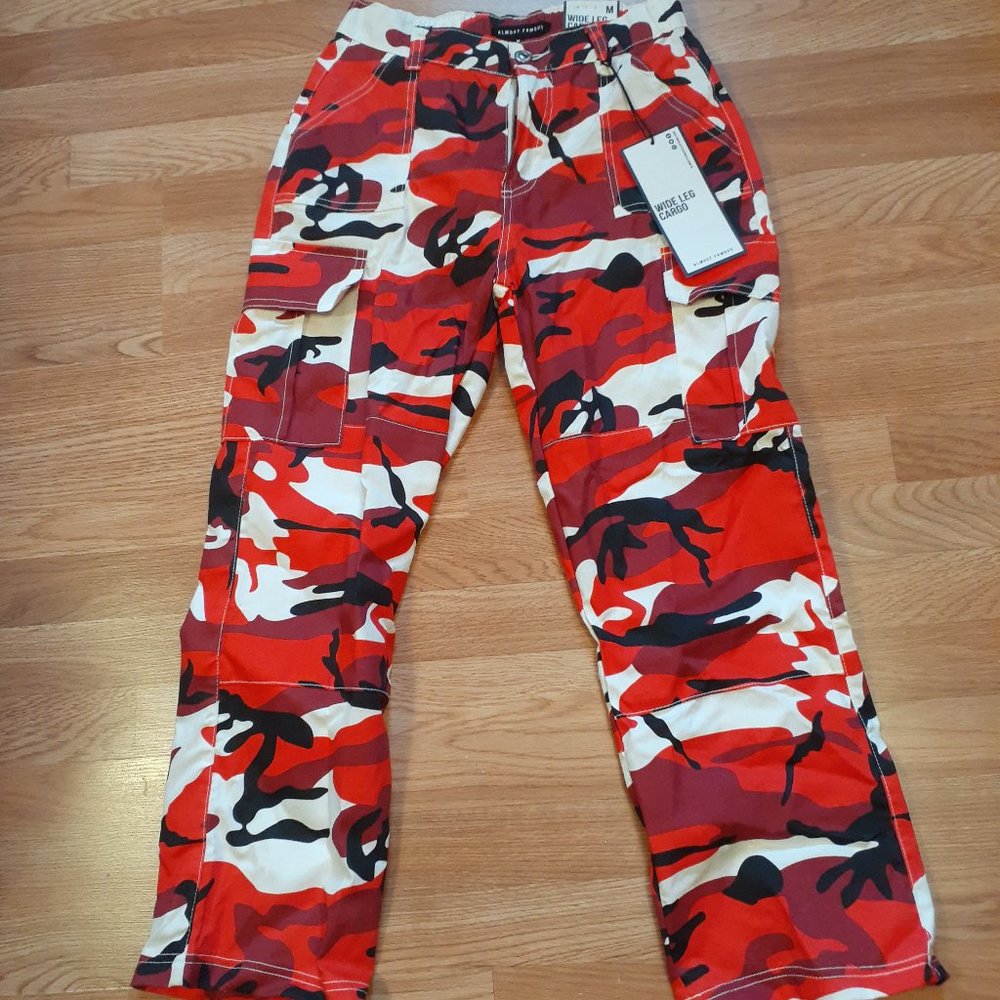 Almost Famous Wide Leg Cargo Pants